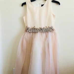 Satin/Tulle Sleeveless Dress.